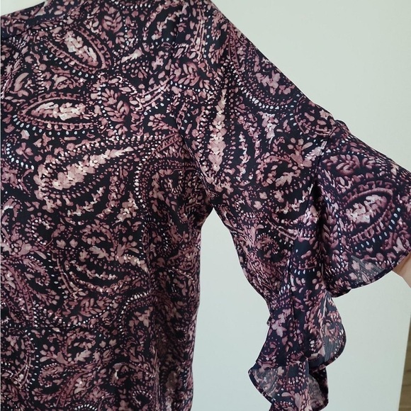 Vince Camuto Navy and Mauve Ruffled Bell Sleeve Blouse - Picture 4 of 6